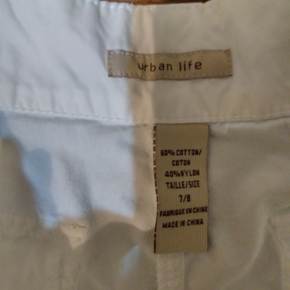 White shorts - Picture 5 of 5